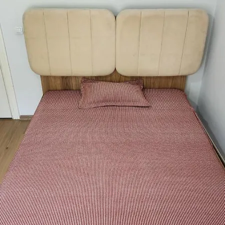 Arya Apartment